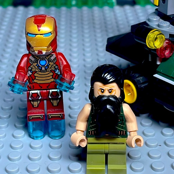 Lego 76008 - Picture 3 of 9